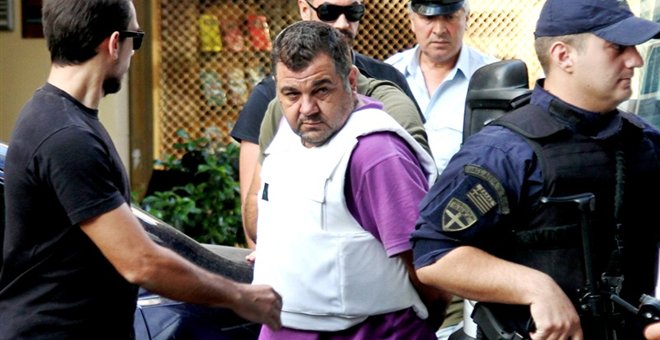 roupakias_aftodioikisi1