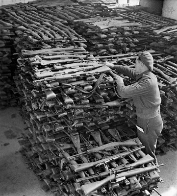 Varkiza_symfonia_1945-b-361x400